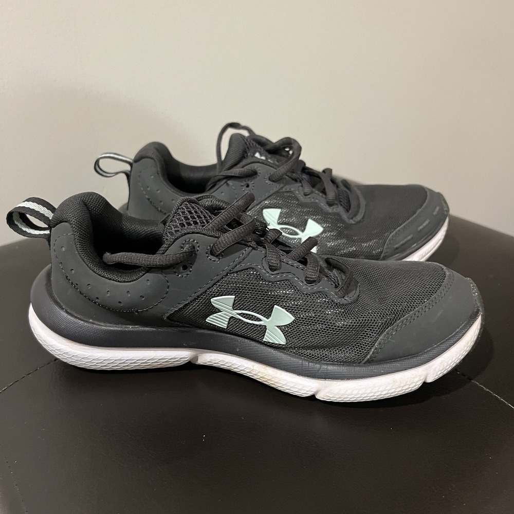 Under Armour Charged Assert‎ 10 grey Running Shoes 3026179-110 Womens Size 6 - Picture 5 of 9